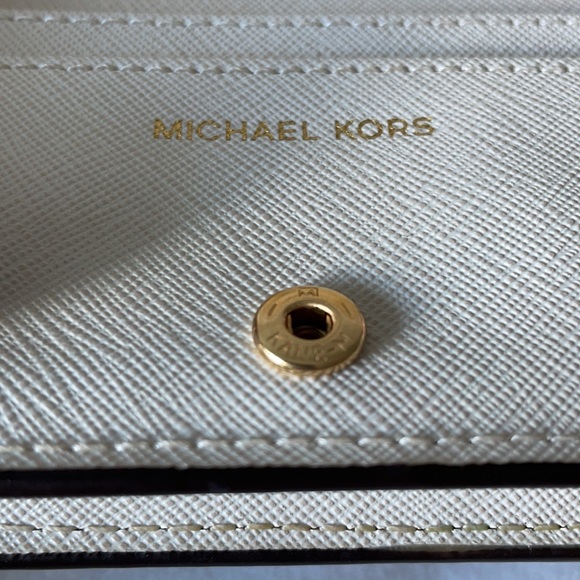 NEW  MICHAEL Michael Kors authentic classic wallet - Picture 3 of 7